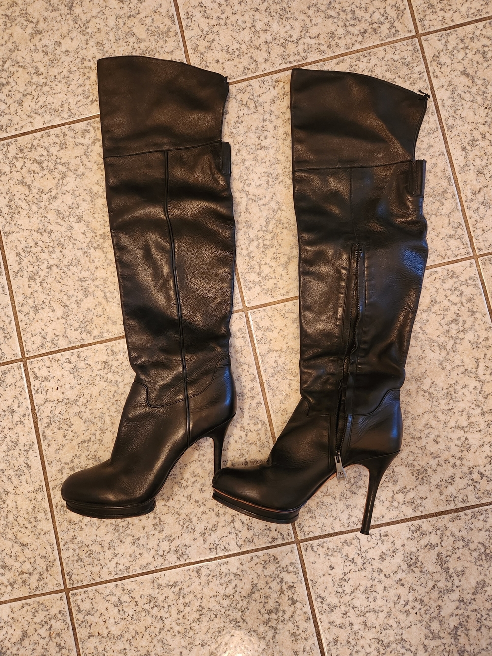 BCBG Women's Black Stiletto Heel LEATHER Boots
